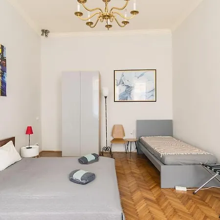 Stylish,large & Bright Loft In Center By Nw شقة *