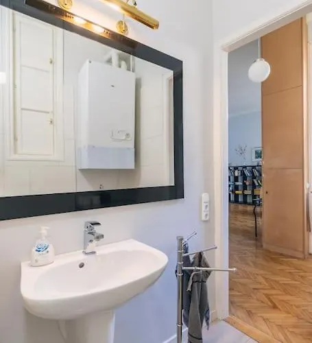 Stylish,large & Bright Loft In Center By Nw Διαμέρισμα
