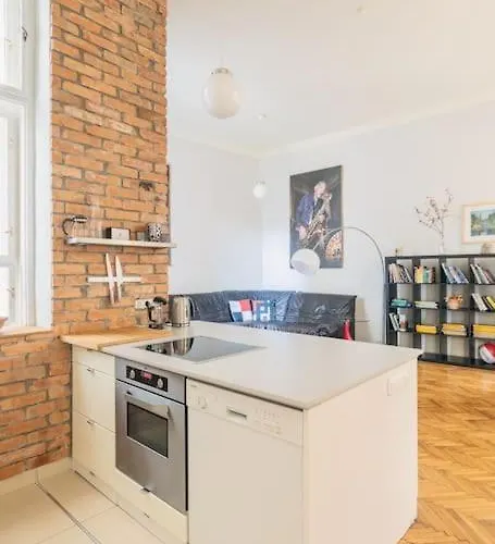Stylish,large & Bright Loft In Center By Nw *