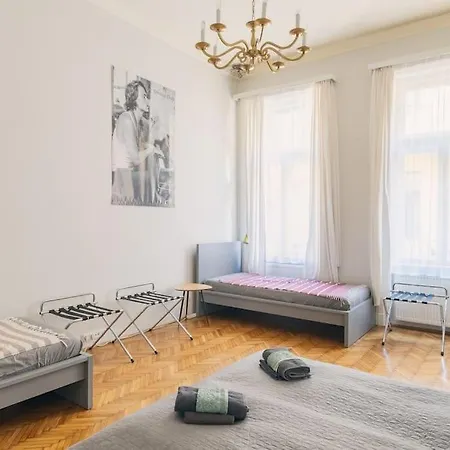 Stylish,large & Bright Loft In Center By Nw *