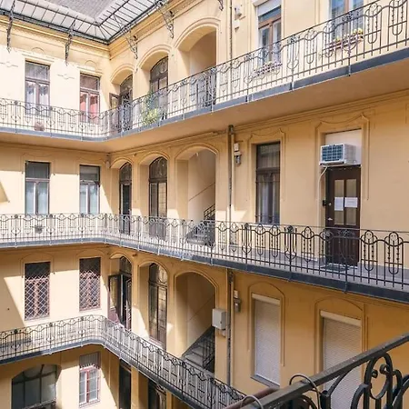 아파트 Stylish,large & Bright Loft In Center By Nw